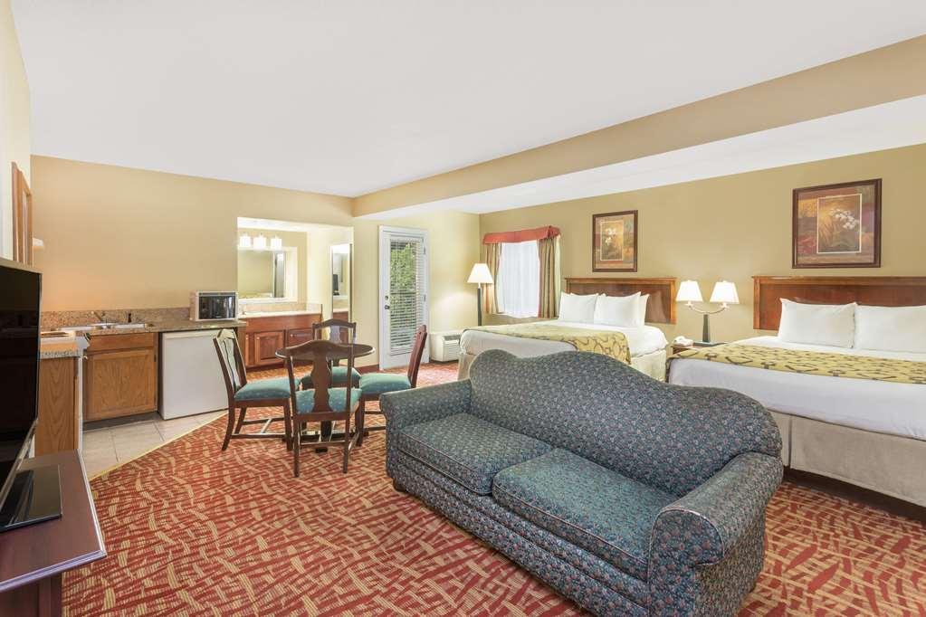 Baymont By Wyndham Sevierville Pigeon Forge Номер фото