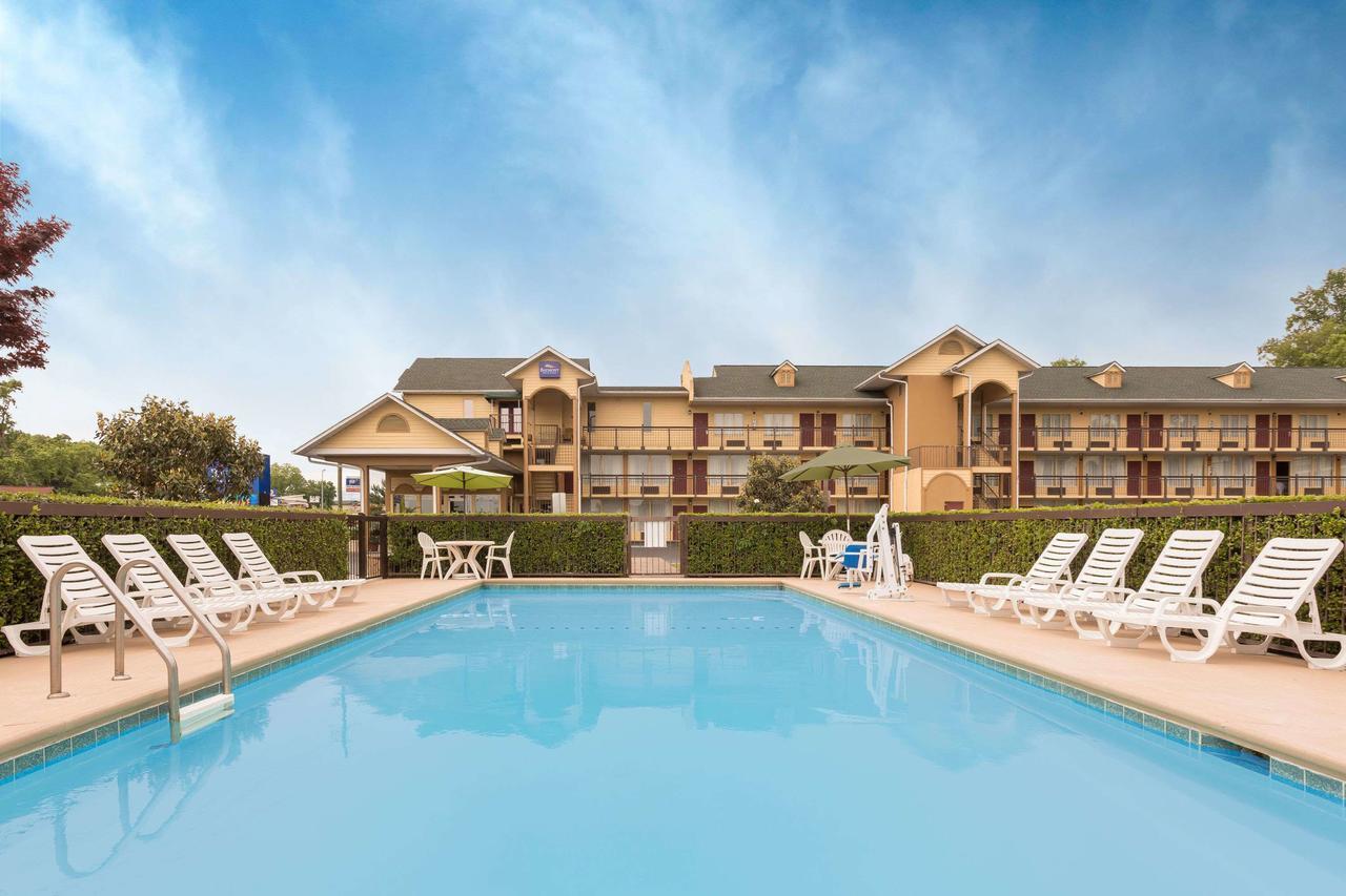 Baymont By Wyndham Sevierville Pigeon Forge Экстерьер фото